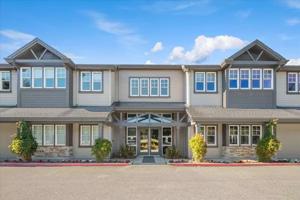 Half Moon Bay, CA 94019,2450 Cabrillo Highway