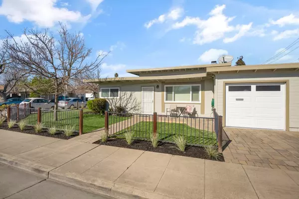 San Mateo, CA 94401,1401-1403 Cary Avenue