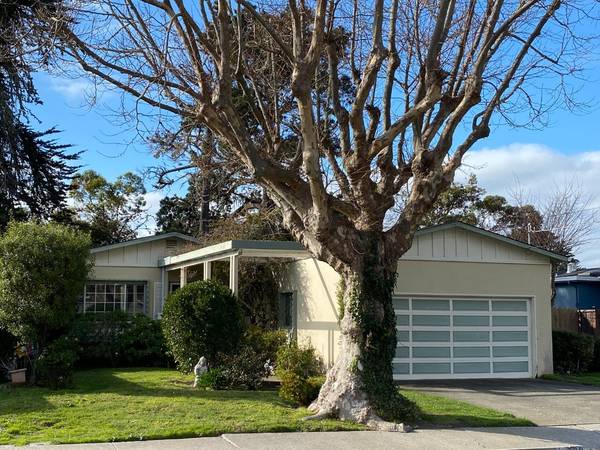 728 Lundy Way, Pacifica, CA 94044