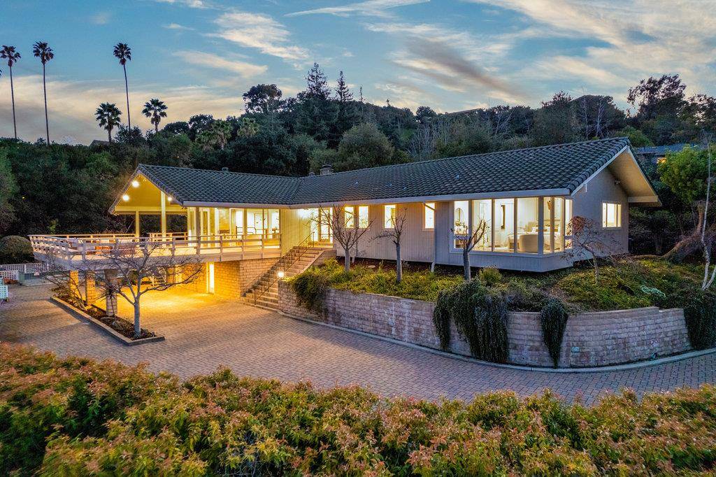 20932 Sarahills Drive, Saratoga, CA 95070