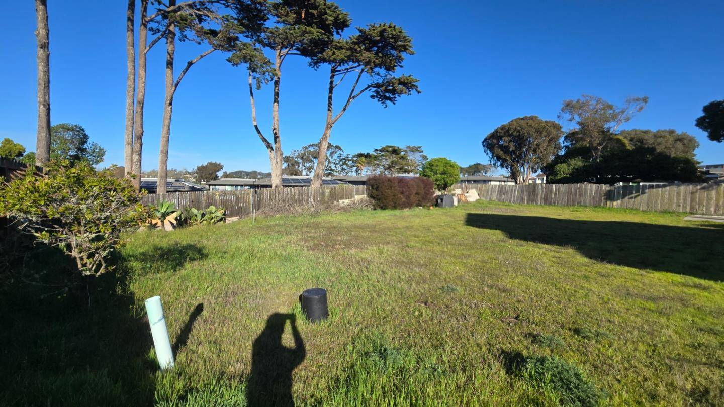 Marina, CA 93933,221 Mortimers (Unit B) Lane