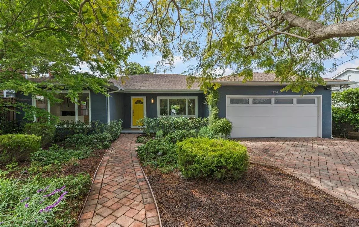 Redwood City, CA 94061,304 W Oakwood Boulevard