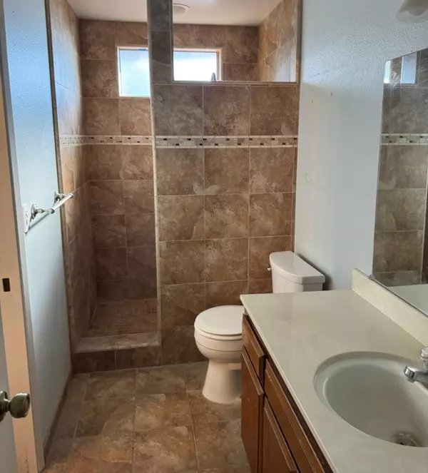 Los Banos, CA 93635,1338 Quail Street