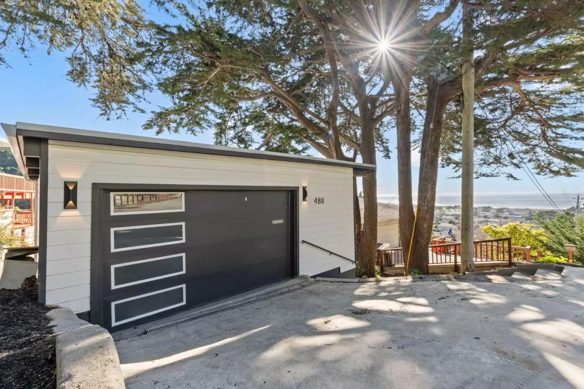 Pacifica, CA 94044,488 Goodman Road