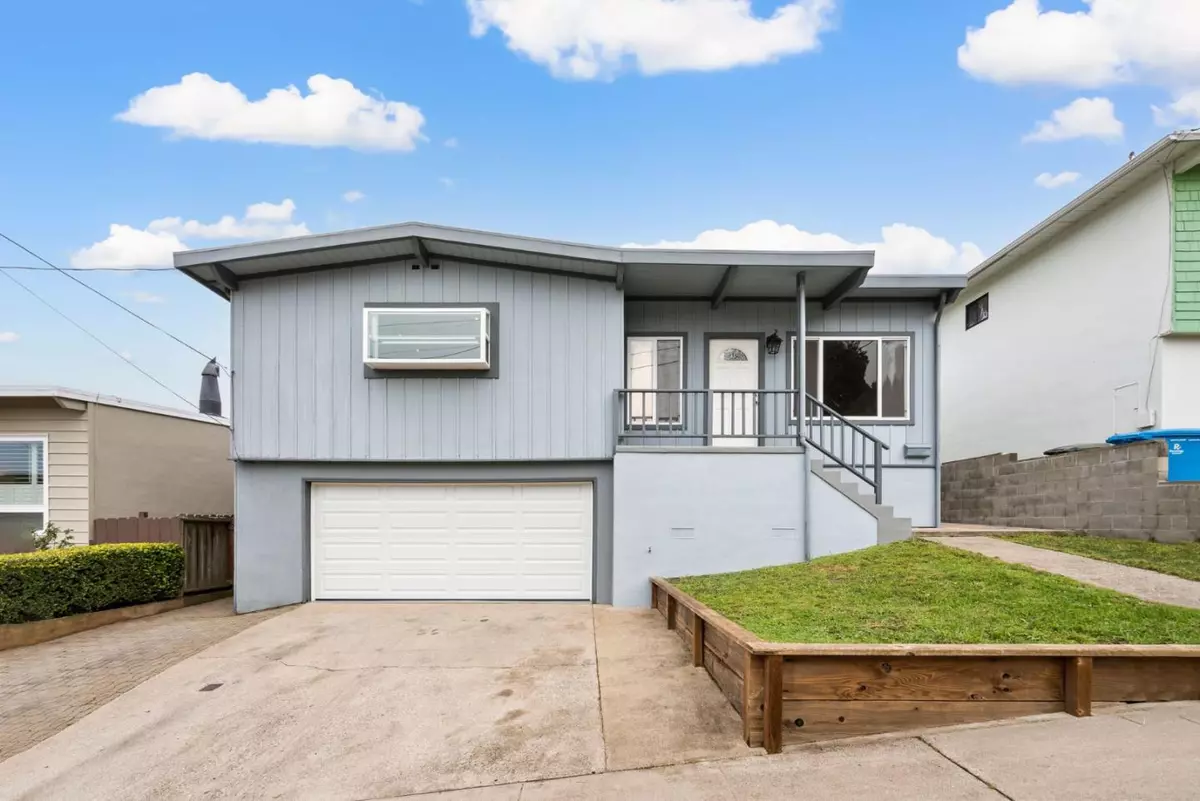 Pacifica, CA 94044,237 Hillside Drive