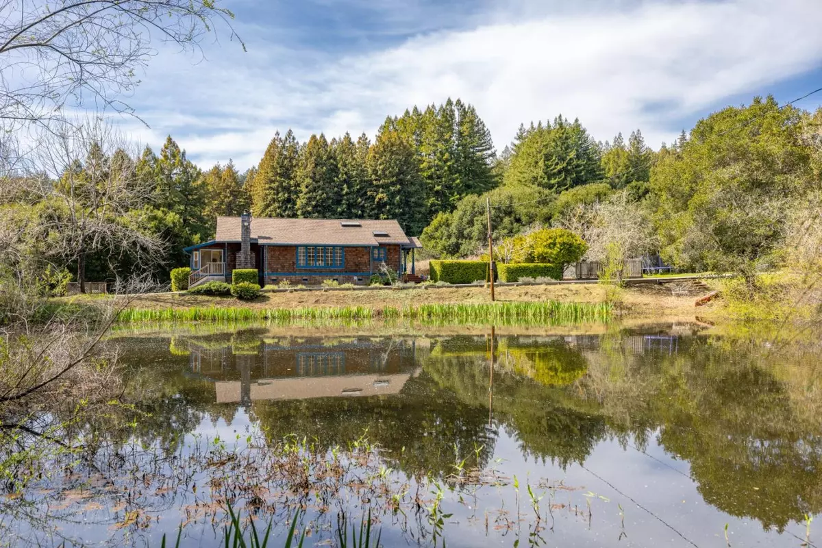 Aptos, CA 95003,495 Larsen Road