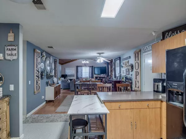 Gilroy, CA 95020,430 Adams Court
