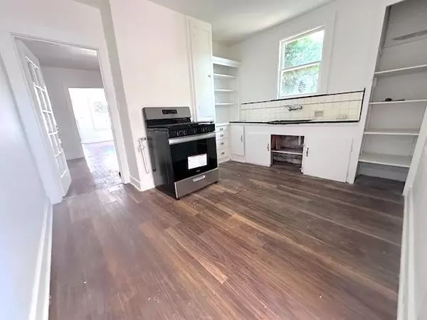 South San Francisco, CA 94080,453 Grand Avenue