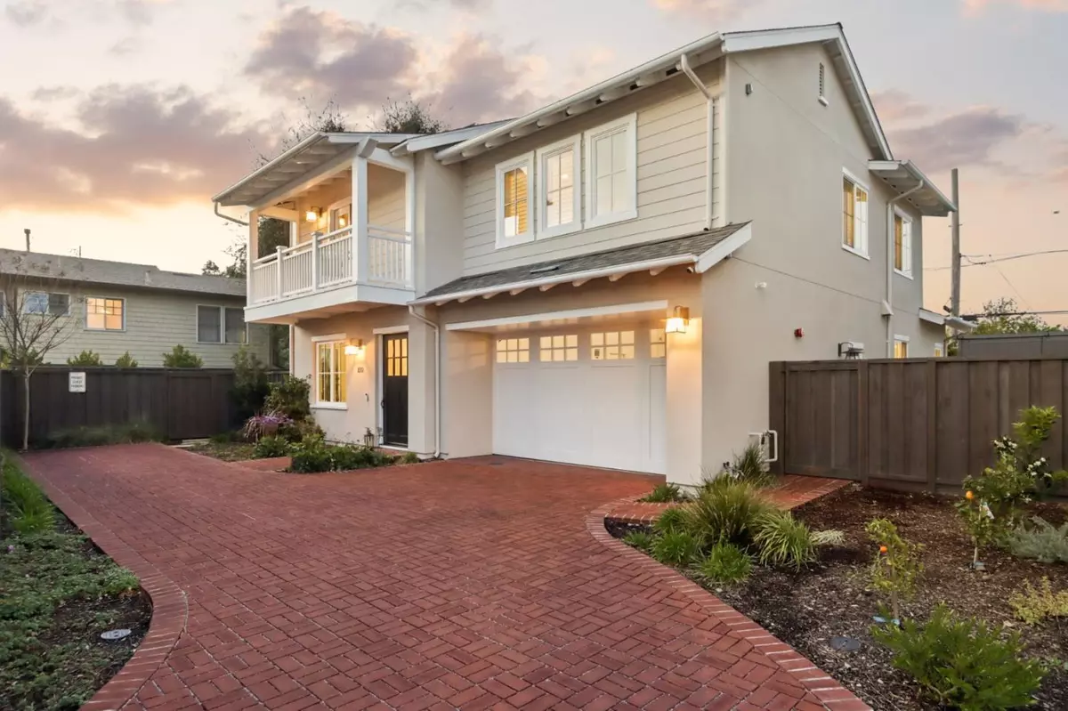 Los Gatos, CA 95032,210 Oak Tree Circle