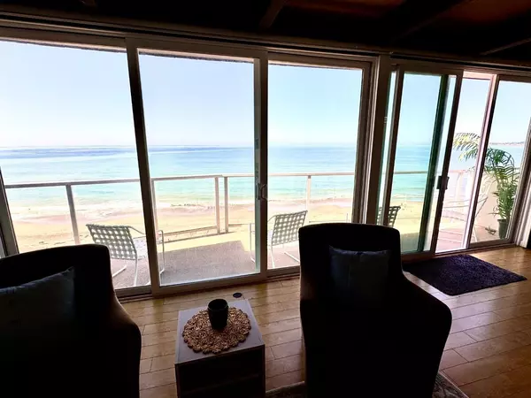 Aptos, CA 95003,230 Rio Del Mar Boulevard #K