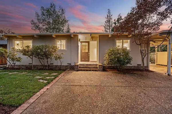 3902 Laguna, Palo Alto, CA 94306