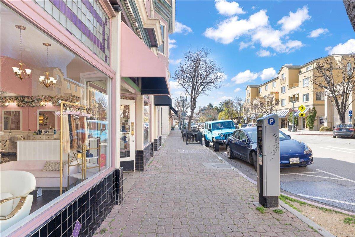 Redwood City, CA 94063,901 Main Street