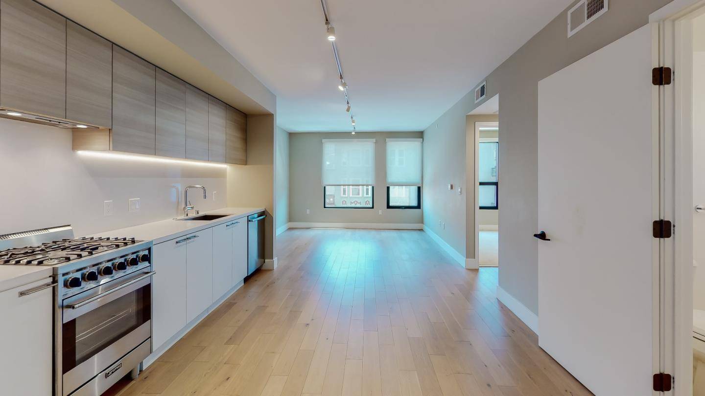 San Francisco, CA 94109,719 Larkin Street #301
