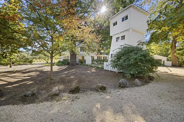 Calistoga, CA 94515,2551 Grant Street