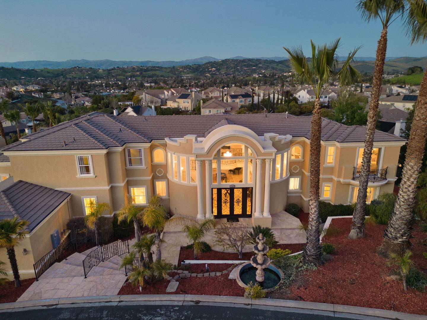 San Jose, CA 95120,7184 Glenview Drive
