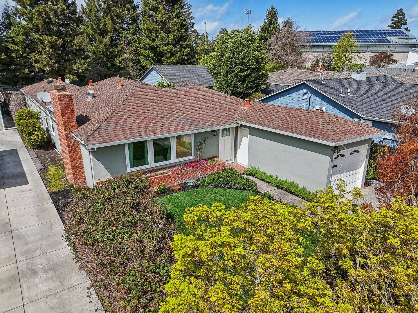 1230 Roosevelt Avenue, Redwood City, CA 94061