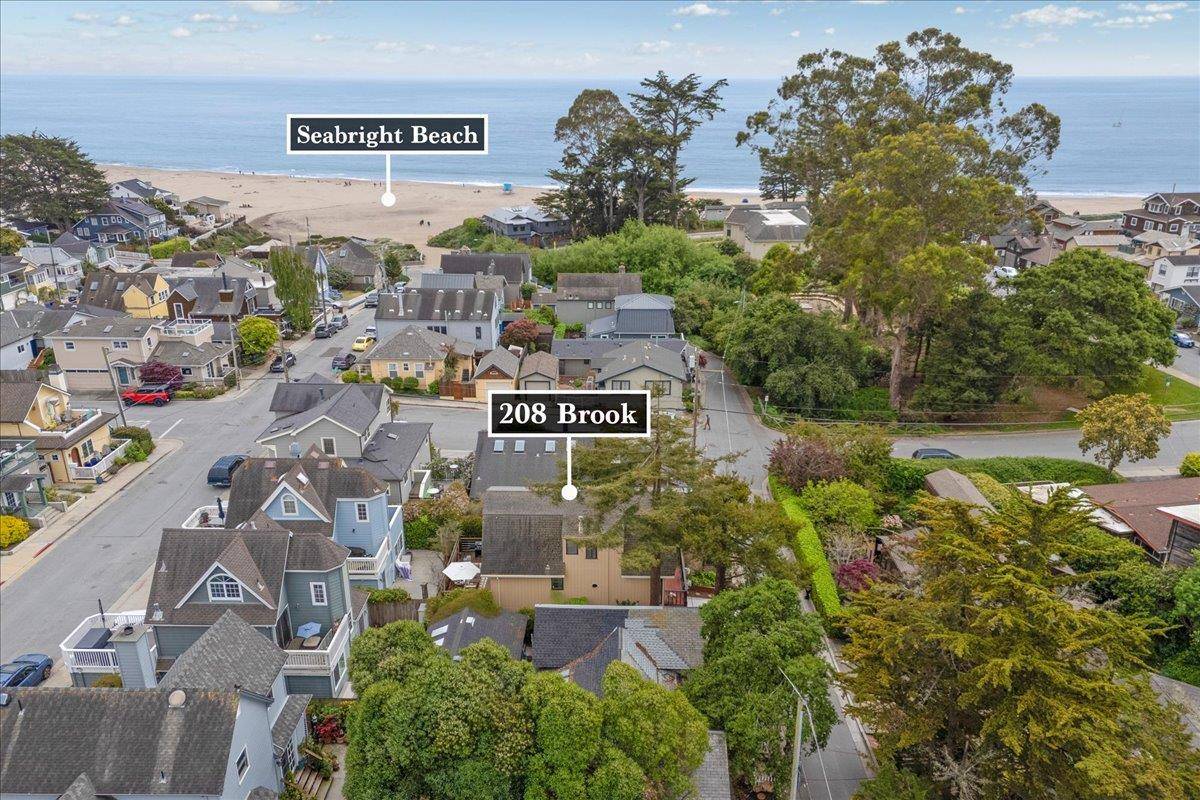 208 Brook Avenue, Santa Cruz, CA 95062