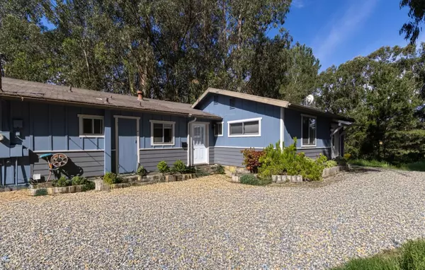 14440 Ridgecrest Road, Royal Oaks, CA 95076
