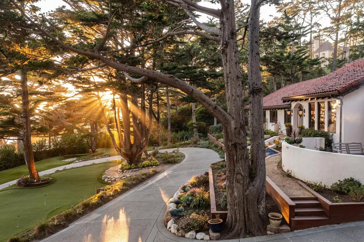 Pebble Beach, CA 93953,3217 17 Mile Drive