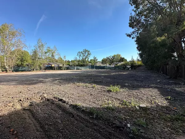 Menlo Park, CA 94025,301 6th Avenue