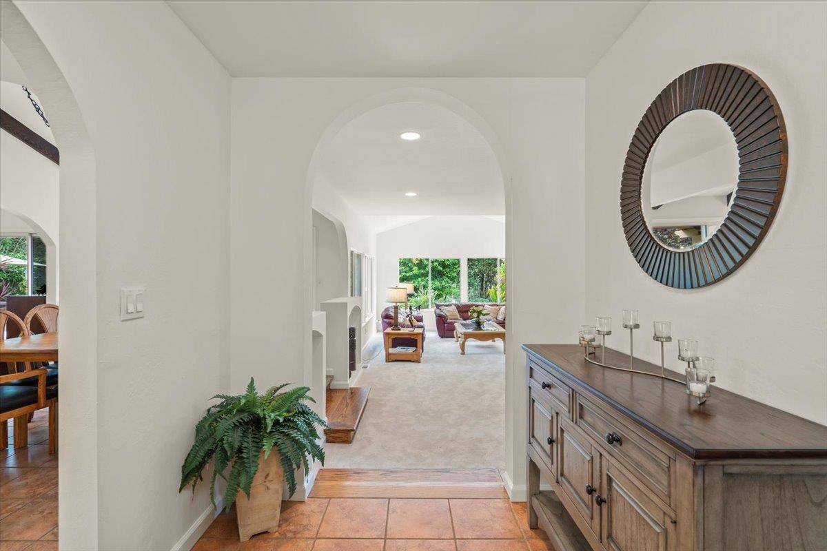 Gilroy, CA 95020,8103 Crestview Court