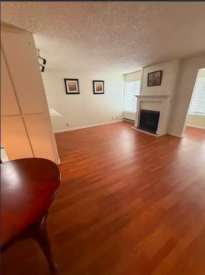 Redwood City, CA 94062,1140 Whipple Avenue #22
