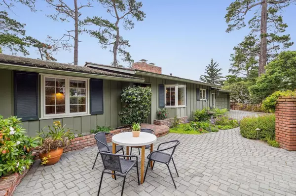 2 SE Pine Ridge Way, Carmel, CA 93921