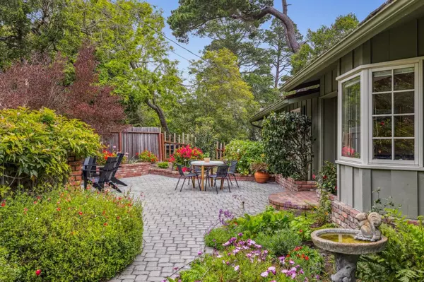 Carmel, CA 93921,2 SE Pine Ridge Way