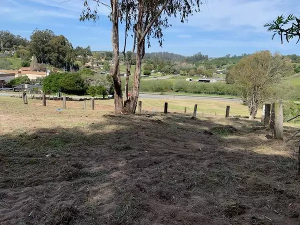 Salinas, CA 93907,10120 Reese Cr.