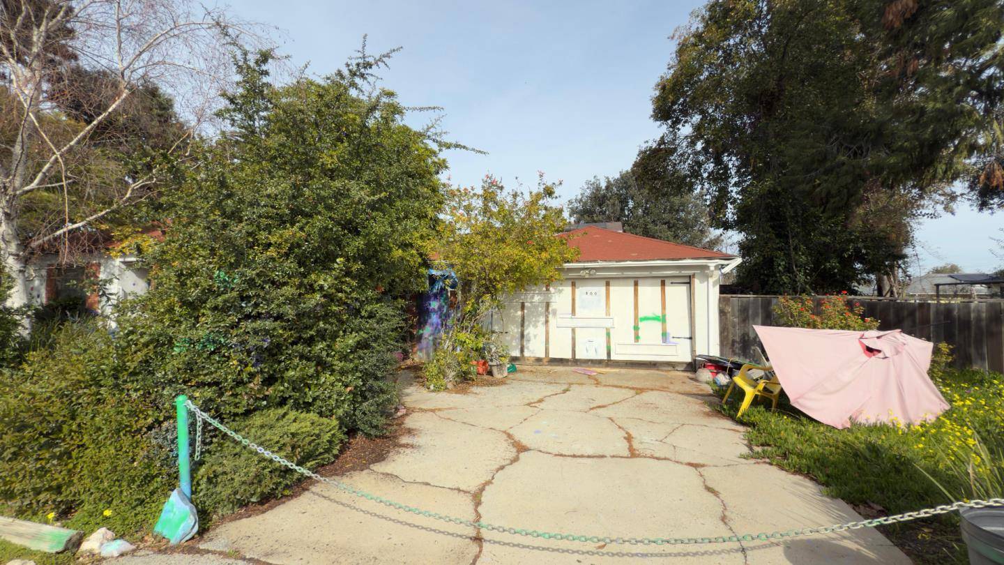 909 Elizabeth Way, Sunnyvale, CA 94087