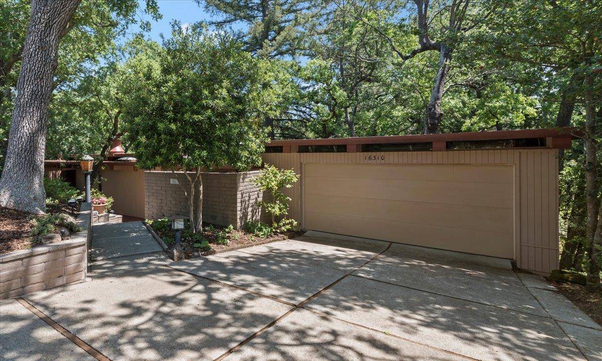 Monte Sereno, CA 95030,16310 Oakhurst Drive