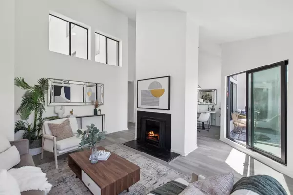 South San Francisco, CA 94080,1 Appian Way #703-2