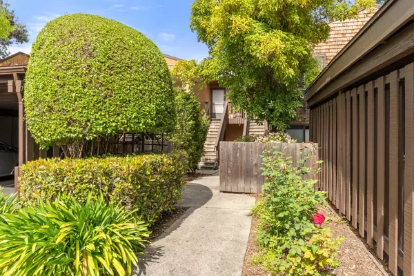 Stanford, CA 94305,78 Pearce Mitchell Place