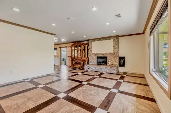 Hollister, CA 95023,7750 Lovers Lane