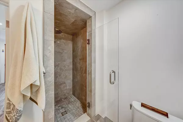 San Francisco, CA 94114,57 Hancock Street #1