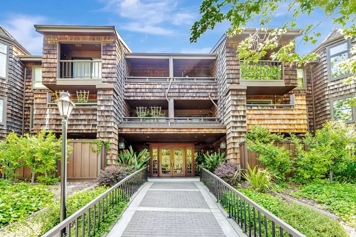 Los Gatos, CA 95030,95 Church Street #2304