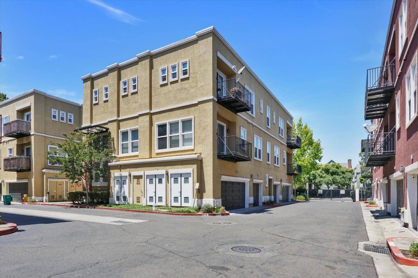 22820 Paseo Place, Hayward, CA 94541