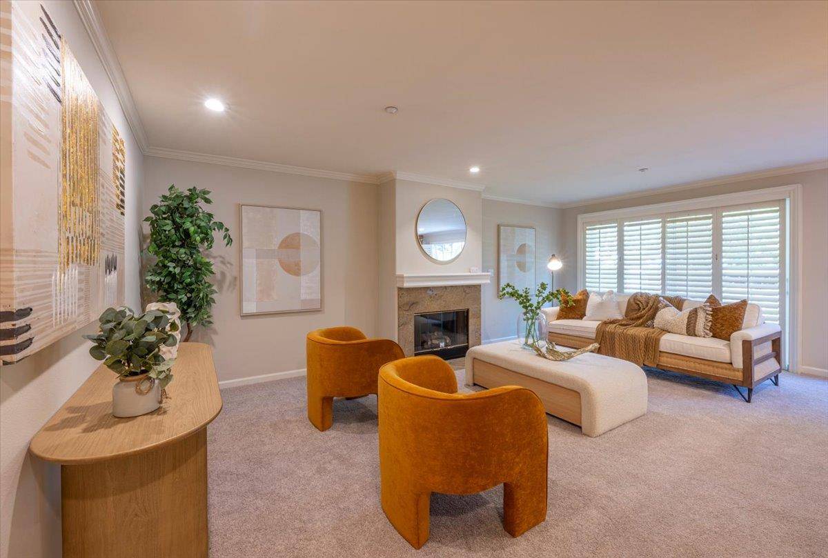 Menlo Park, CA 94025,20 Willow Road #13