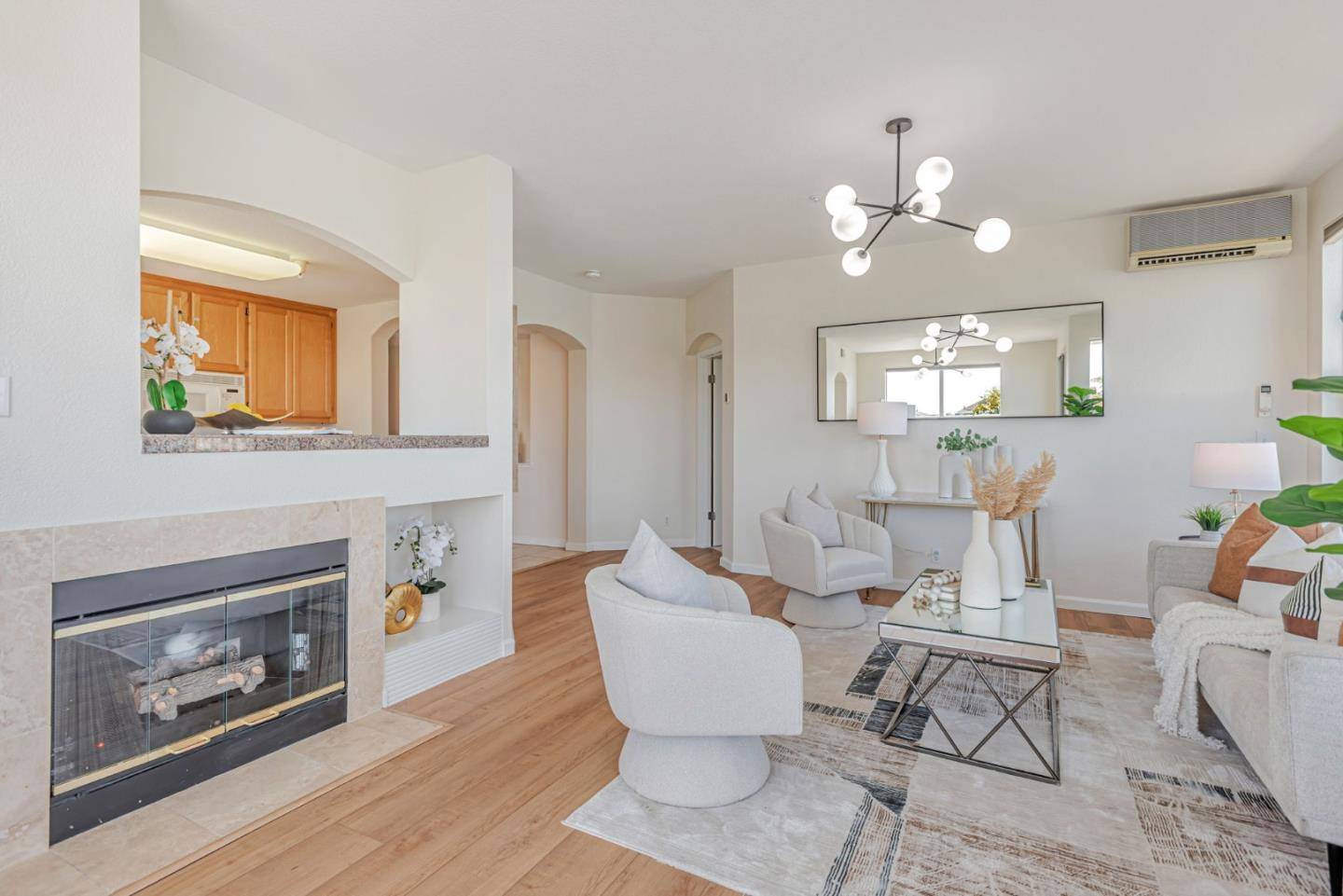 Redwood Shores, CA 94065,1000 Davit Lane #126