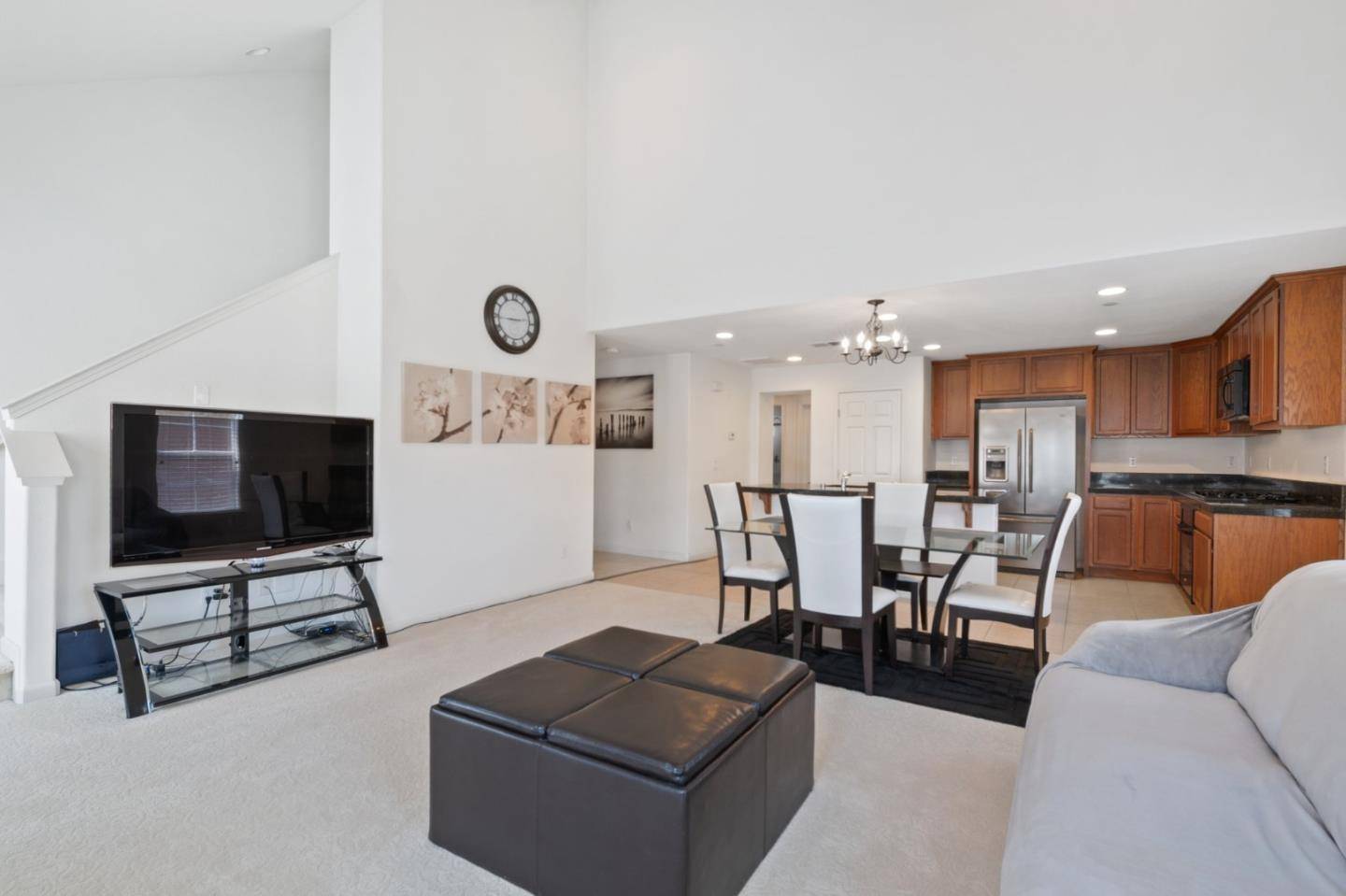 Hayward, CA 94545,207 Montevina Way