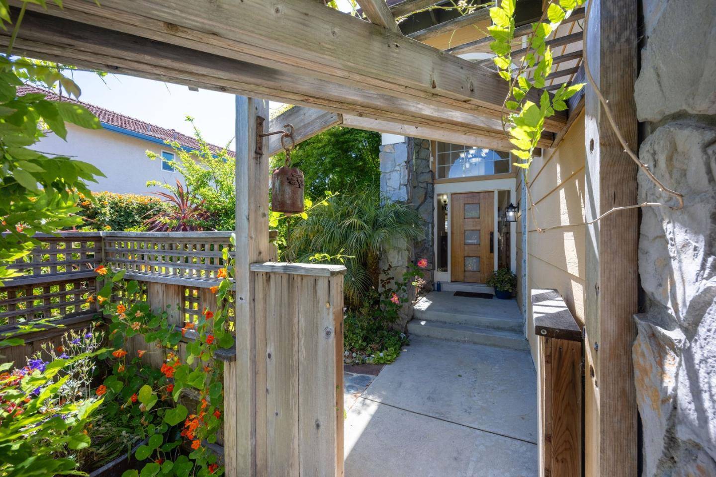 El Granada, CA 94018,123 Presidio Avenue