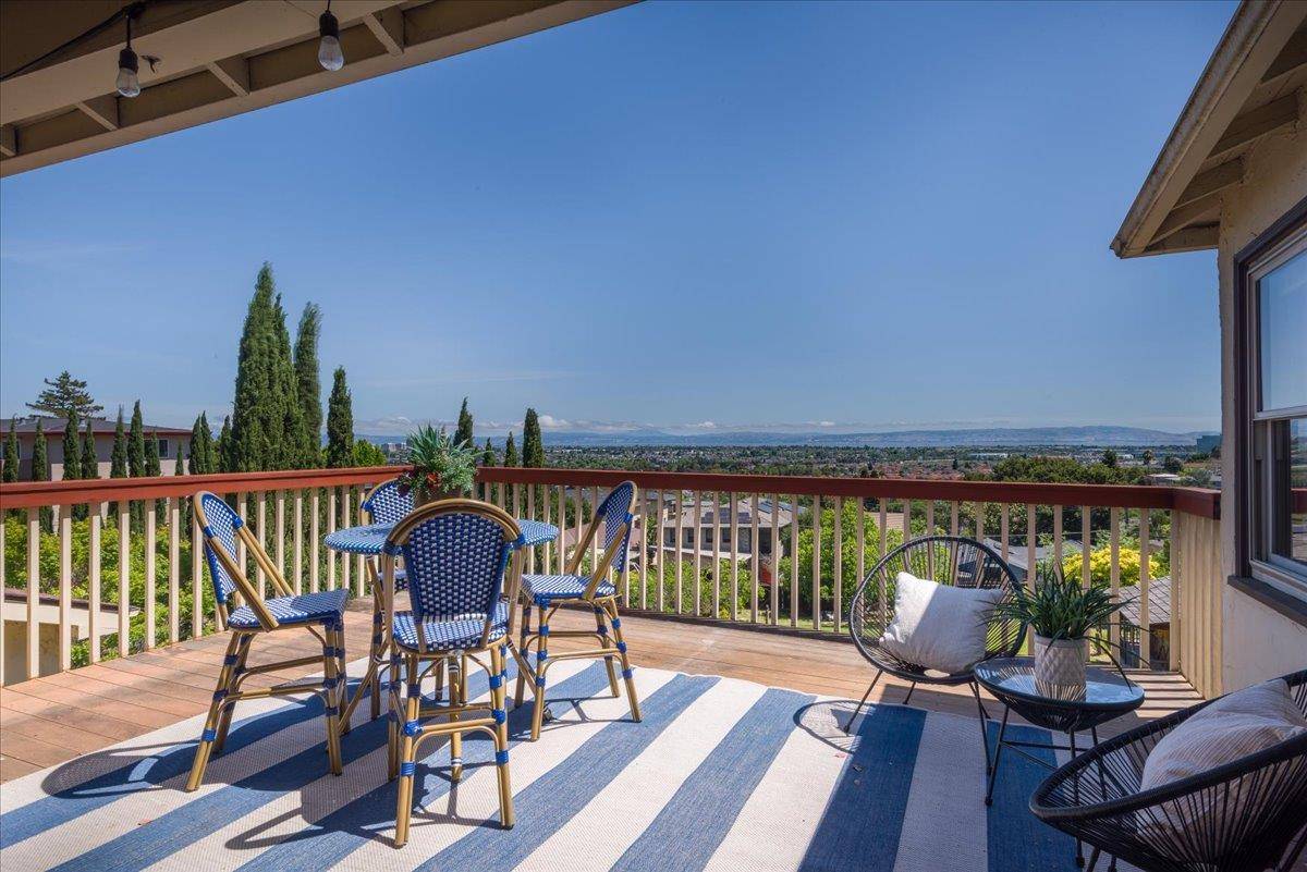1720 Hillman Avenue, Belmont, CA 94002