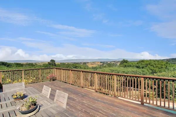 Portola Valley, CA 94028,415 Golden Oak Drive