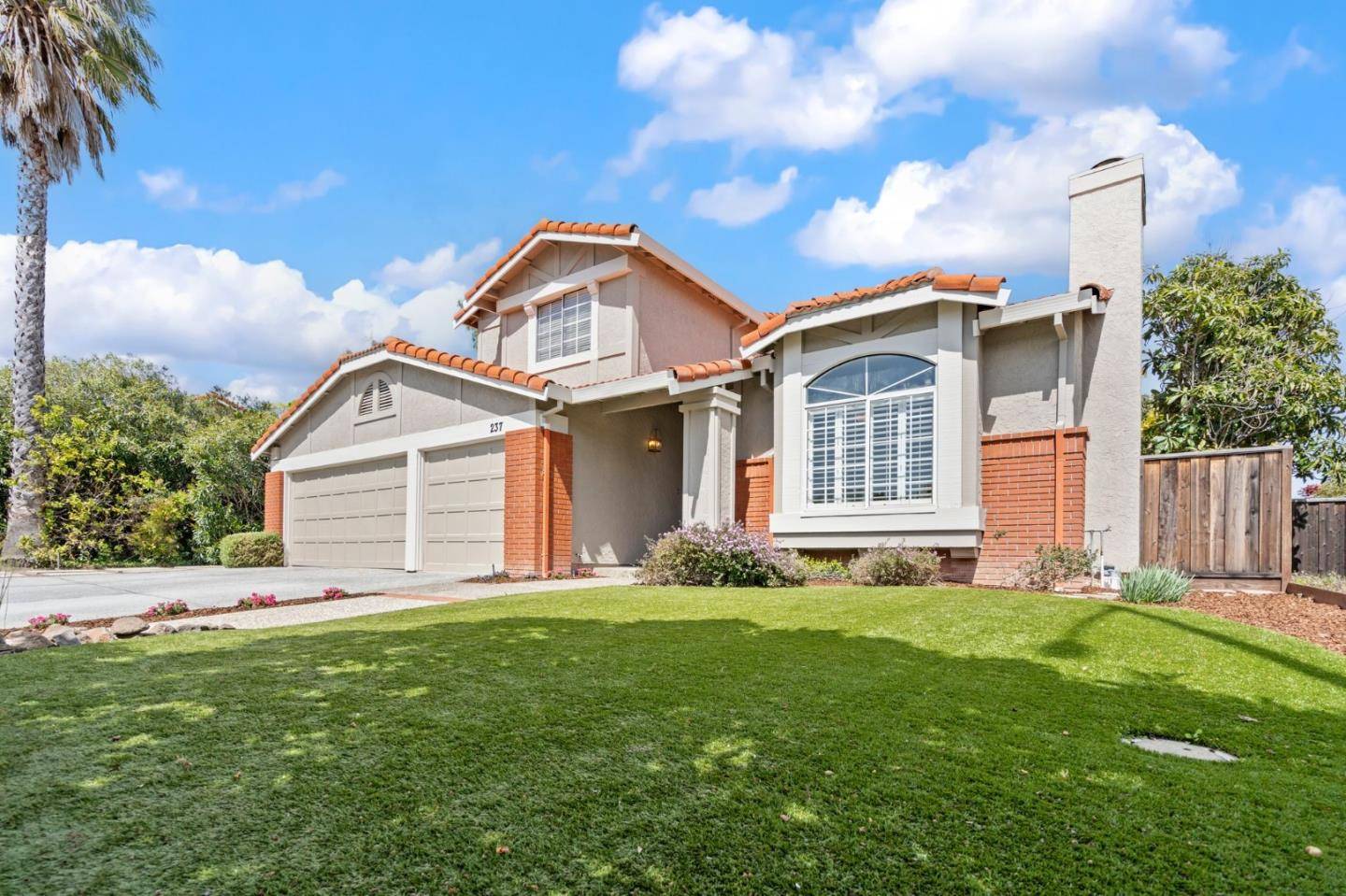237 Aberdeen Drive, San Carlos, CA 94070