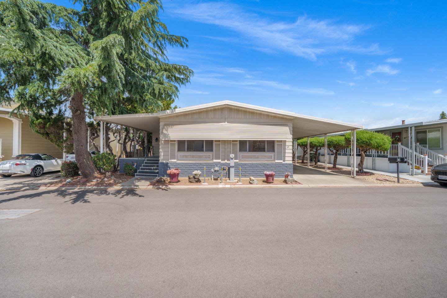 275 Burnett Avenue #54, Morgan Hill, CA 95037