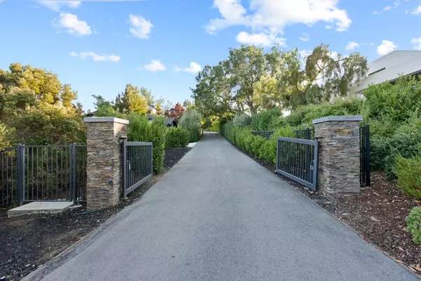 Los Altos Hills, CA 94022,26960 Orchard Hill Lane