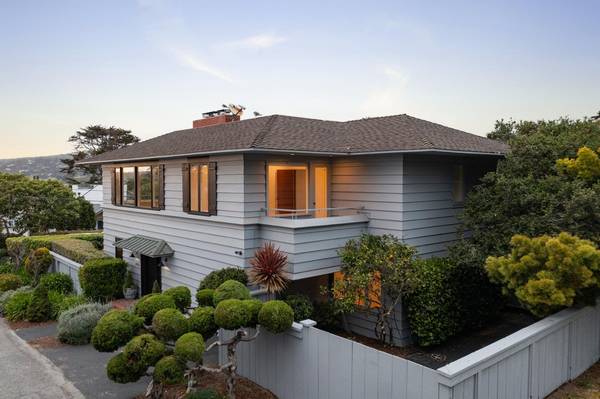2416 Bay View Avenue, Carmel, CA 93923