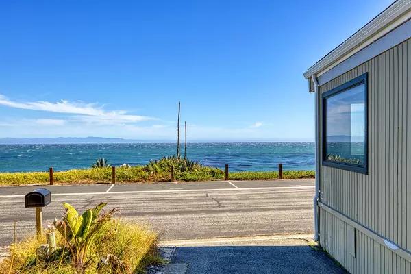 Santa Cruz, CA 95060,2395 Delaware #59