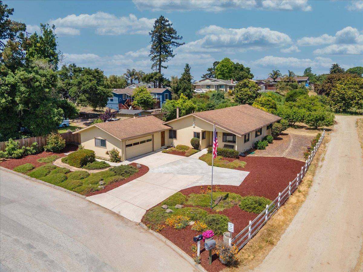 101 Cowles Road, Watsonville, CA 95076
