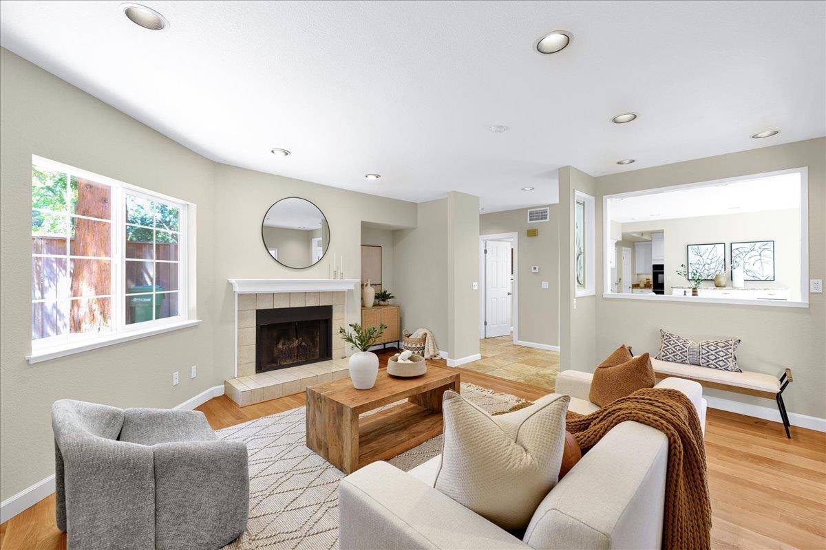 Saratoga, CA 95070,20486 Pierce Road